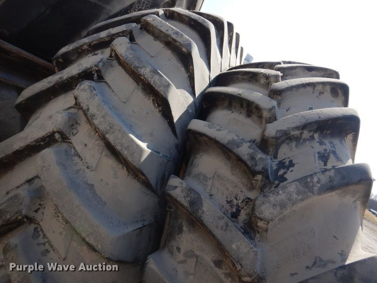 image for item DE7523 1999 Sterling L8513  applicator truck