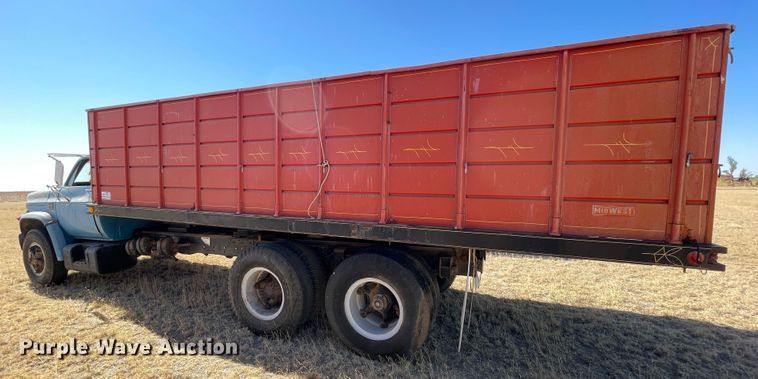 image for item DJ5137 1979 Chevrolet C70  grain truck