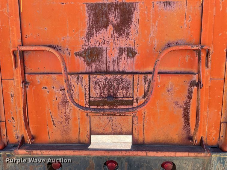 image for item DJ5137 1979 Chevrolet C70  grain truck