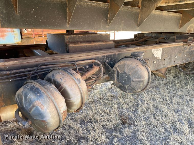 image for item DJ5137 1979 Chevrolet C70  grain truck