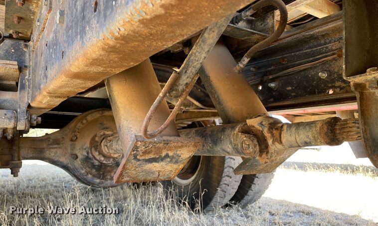 image for item DJ5137 1979 Chevrolet C70  grain truck