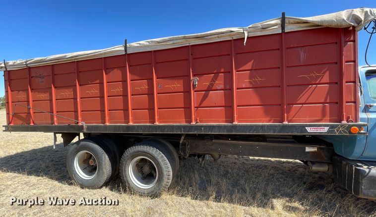 image for item DJ5137 1979 Chevrolet C70  grain truck
