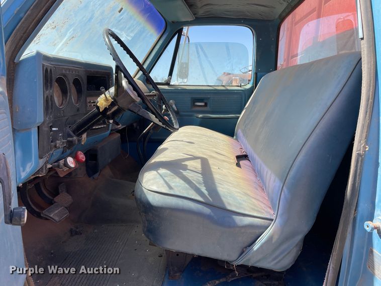 image for item DJ5137 1979 Chevrolet C70  grain truck