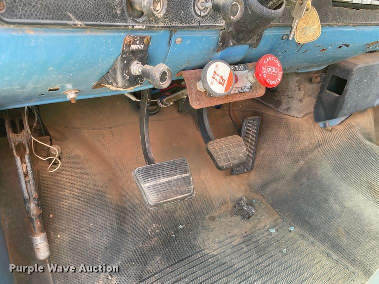 image for item DJ5137 1979 Chevrolet C70  grain truck