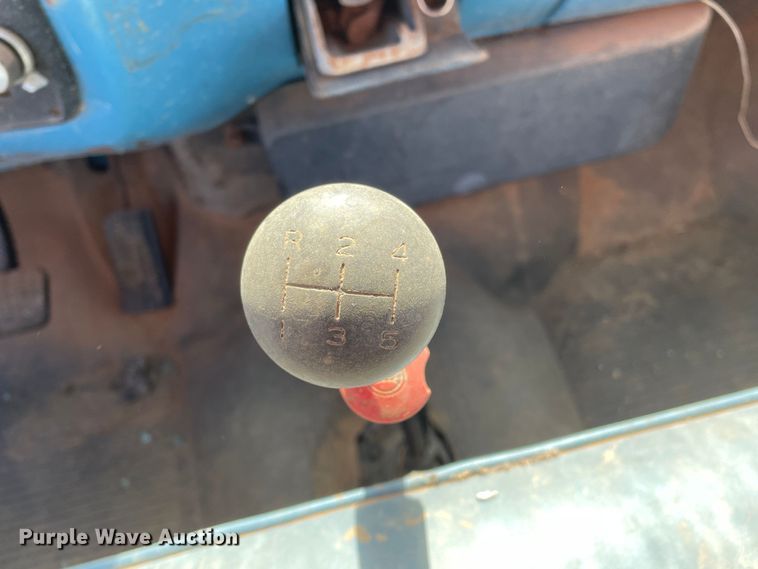 image for item DJ5137 1979 Chevrolet C70  grain truck