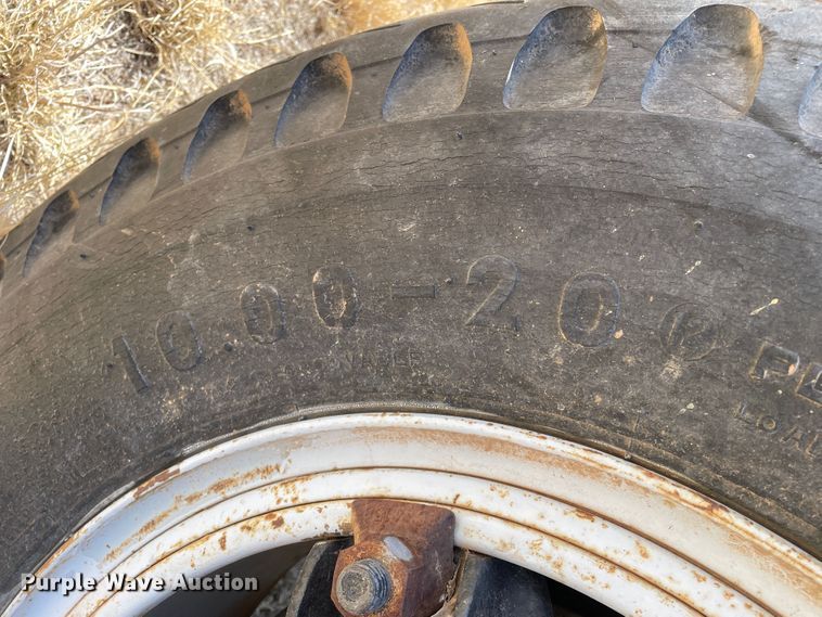 image for item DJ5137 1979 Chevrolet C70  grain truck