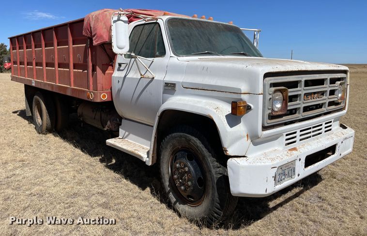 image for item DJ5138 1973 GMC 6000  grain truck