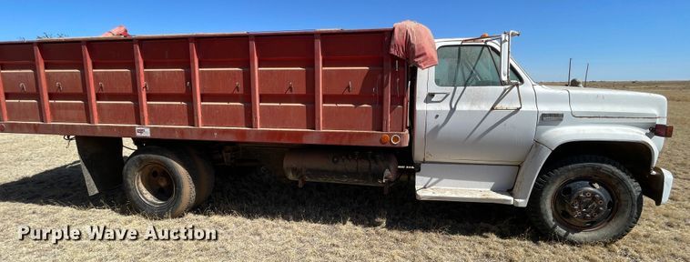 image for item DJ5138 1973 GMC 6000  grain truck