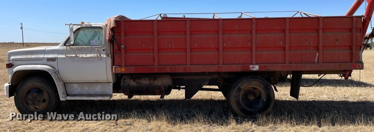 image for item DJ5138 1973 GMC 6000  grain truck