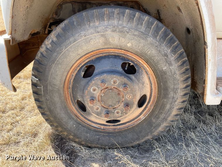 image for item DJ5138 1973 GMC 6000  grain truck