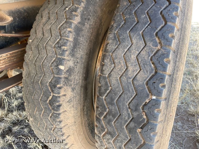 image for item DJ5138 1973 GMC 6000  grain truck