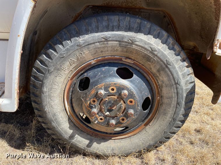 image for item DJ5138 1973 GMC 6000  grain truck