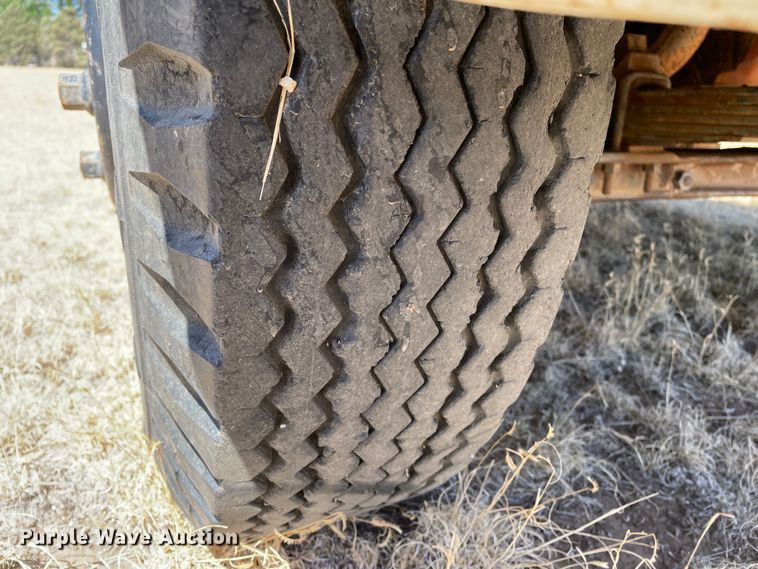 image for item DJ5138 1973 GMC 6000  grain truck