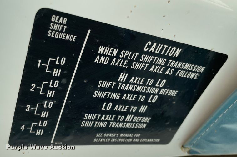 image for item DJ5138 1973 GMC 6000  grain truck