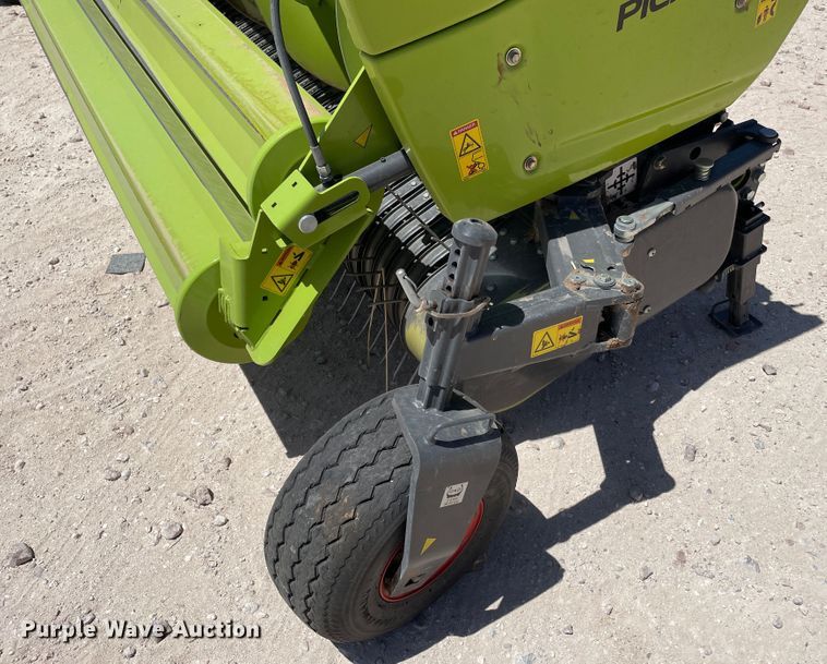 image for item DJ5235 2020 Claas 380  pickup head