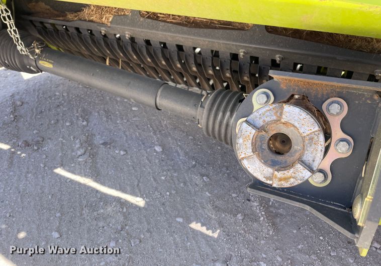 image for item DJ5235 2020 Claas 380  pickup head