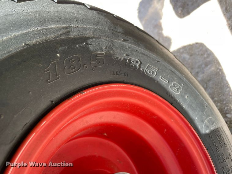 image for item DJ5235 2020 Claas 380  pickup head