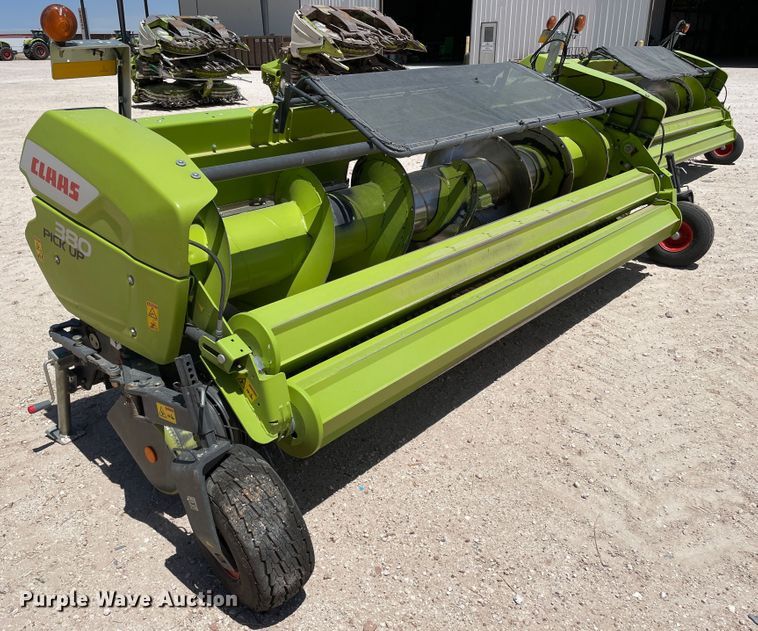 image for item DJ5236 2020 Claas 380  pickup head