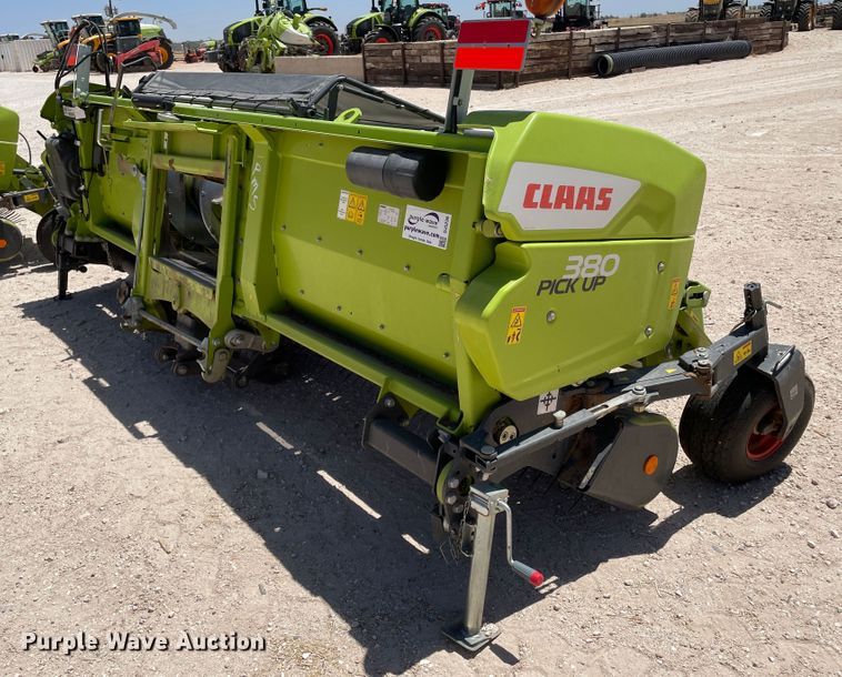 image for item DJ5236 2020 Claas 380  pickup head