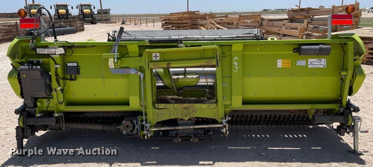 image for item DJ5236 2020 Claas 380  pickup head