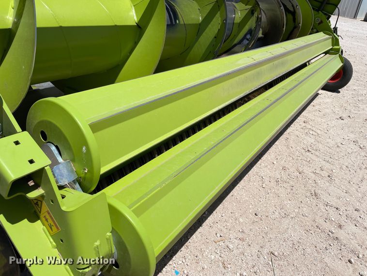 image for item DJ5236 2020 Claas 380  pickup head