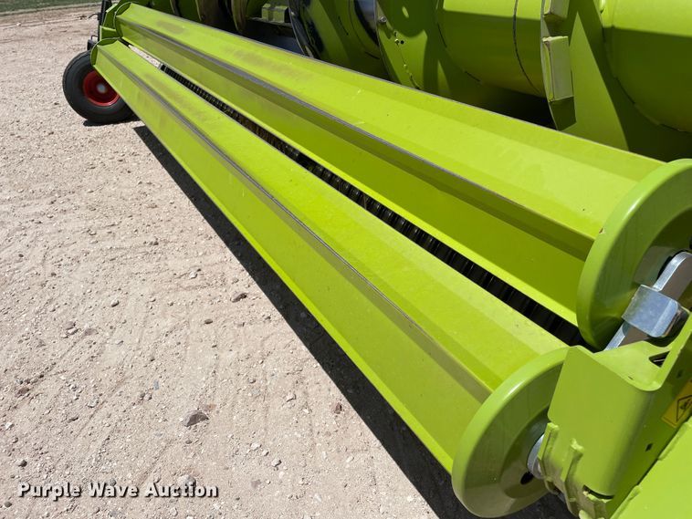 image for item DJ5236 2020 Claas 380  pickup head