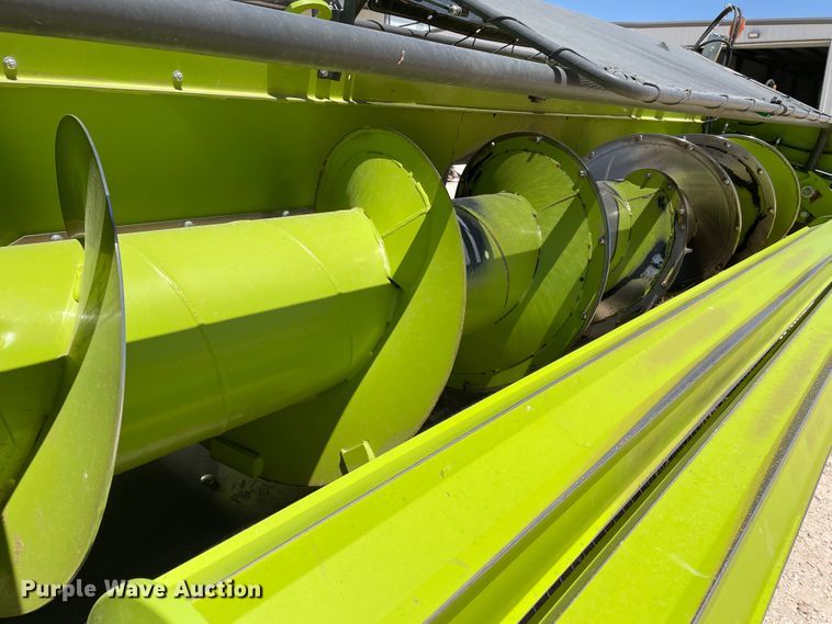 image for item DJ5236 2020 Claas 380  pickup head