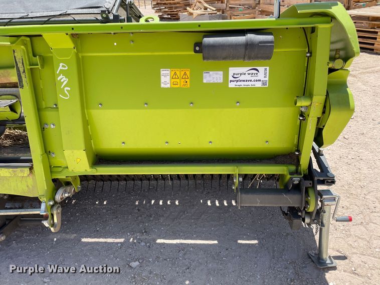 image for item DJ5236 2020 Claas 380  pickup head