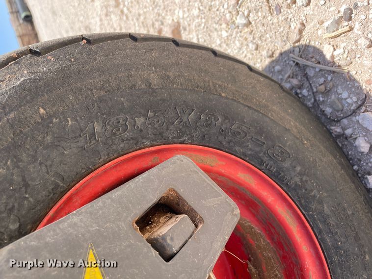 image for item DJ5236 2020 Claas 380  pickup head