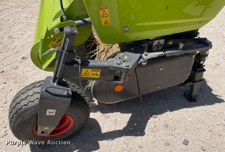 image for item DJ5236 2020 Claas 380  pickup head
