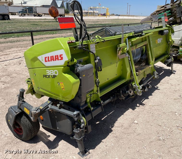 image for item DJ5237 2020 Claas 380  pickup head