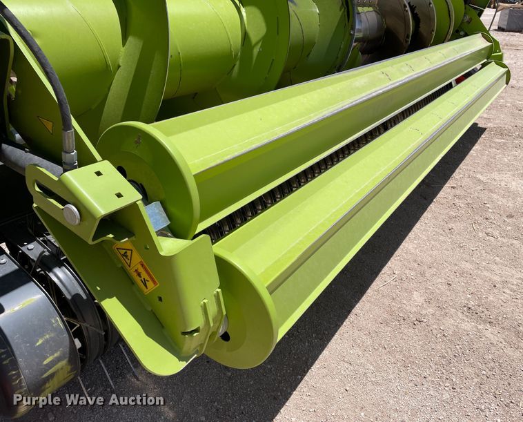 image for item DJ5237 2020 Claas 380  pickup head