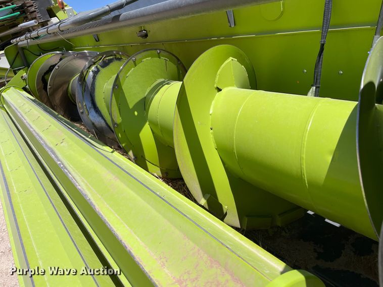 image for item DJ5237 2020 Claas 380  pickup head