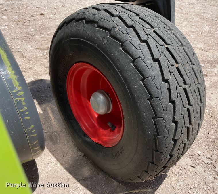 image for item DJ5237 2020 Claas 380  pickup head