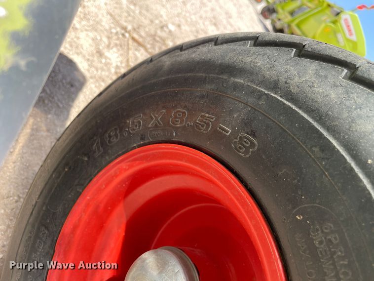 image for item DJ5237 2020 Claas 380  pickup head