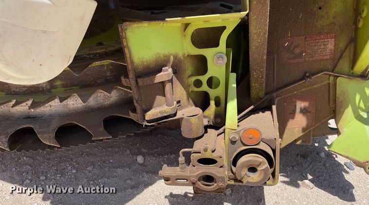 image for item DJ5240 2015 Claas Orbis 900  rotary forage head