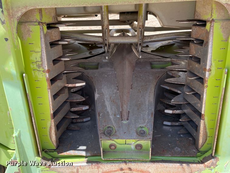 image for item DJ5240 2015 Claas Orbis 900  rotary forage head