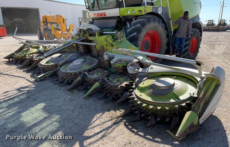 image for item DJ5241 2016 Claas Orbis 900  rotary forage head