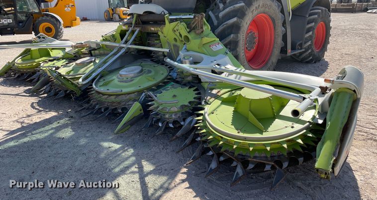 image for item DJ5242 2018 Claas Orbis 750  rotary forage head