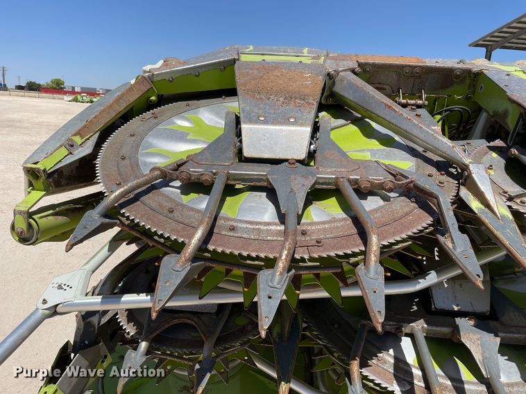 image for item DJ5242 2018 Claas Orbis 750  rotary forage head