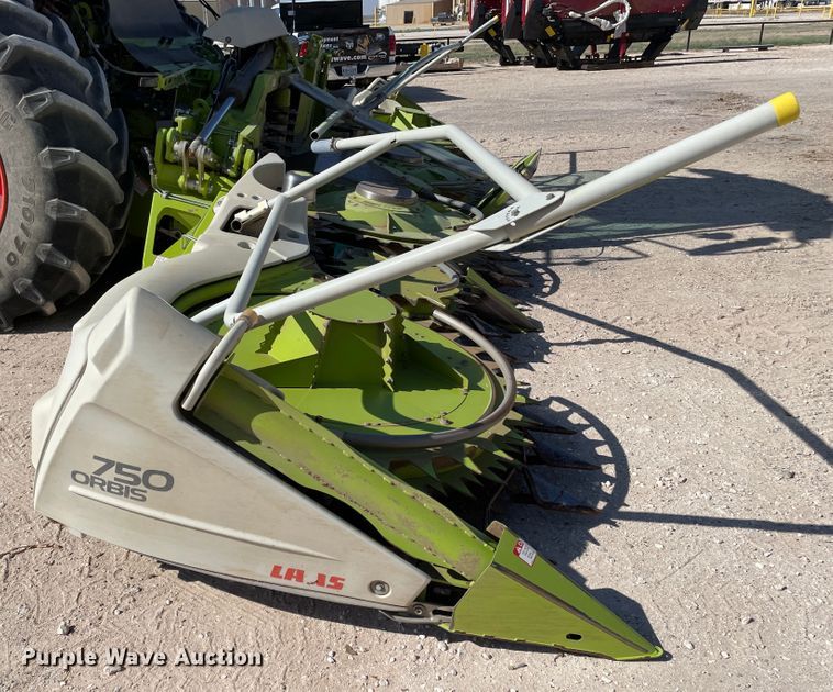 image for item DJ5243 2018 Claas Orbis 750  rotary forage head