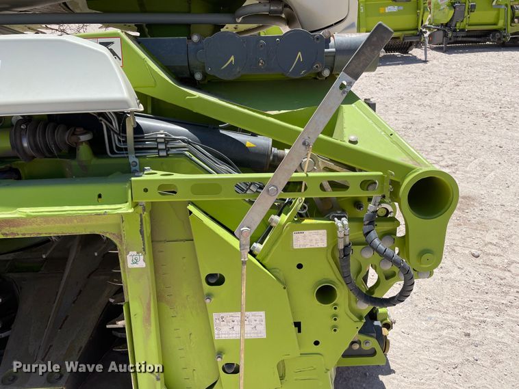 image for item DJ5243 2018 Claas Orbis 750  rotary forage head