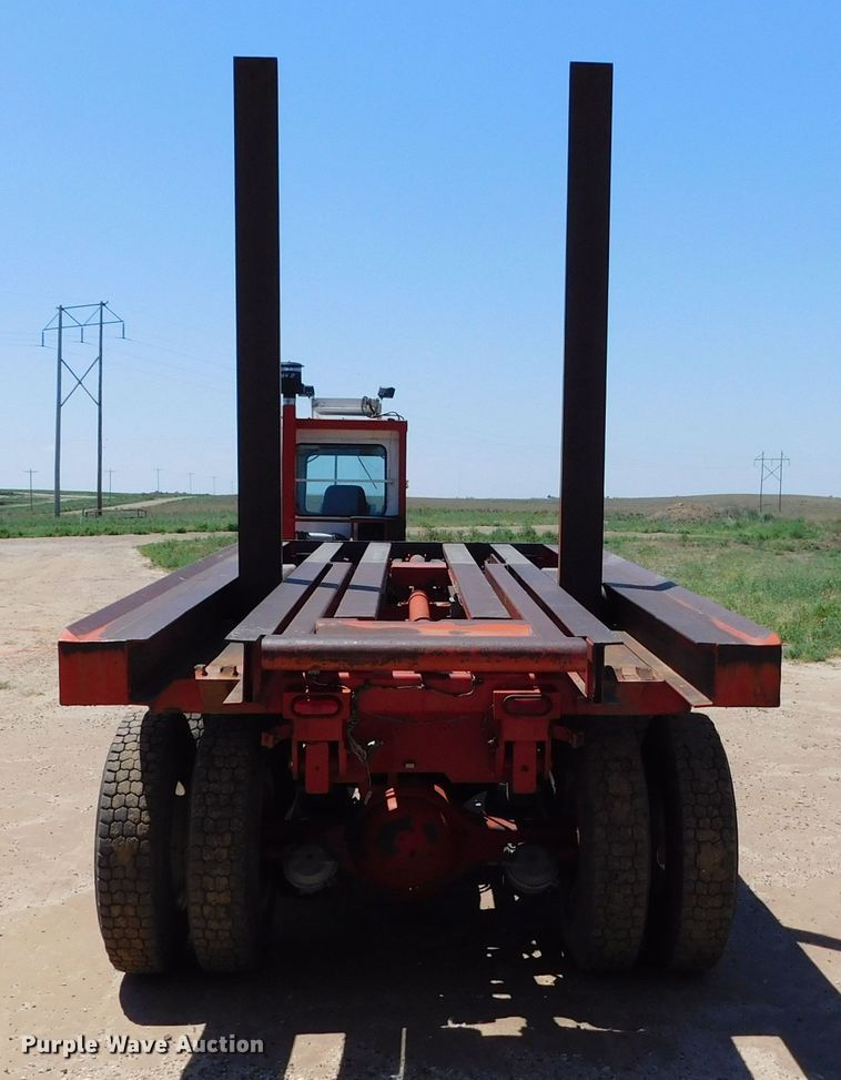 image for item DJ7667 1992 Mountain View Equipment MVE8000  bale stacker