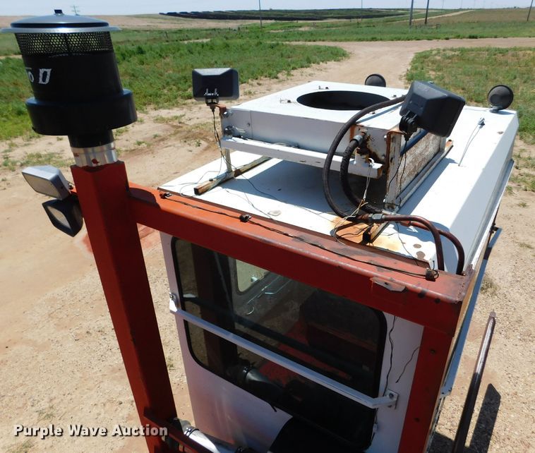 image for item DJ7667 1992 Mountain View Equipment MVE8000  bale stacker