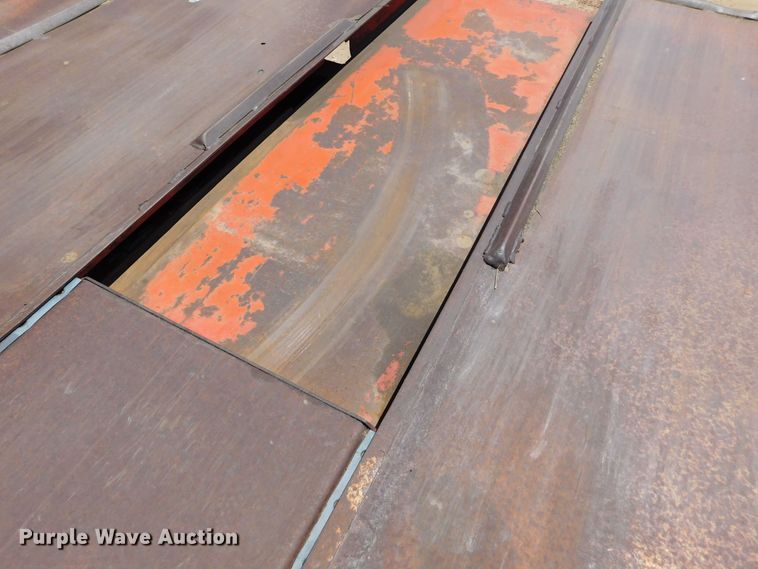 image for item DJ7667 1992 Mountain View Equipment MVE8000  bale stacker