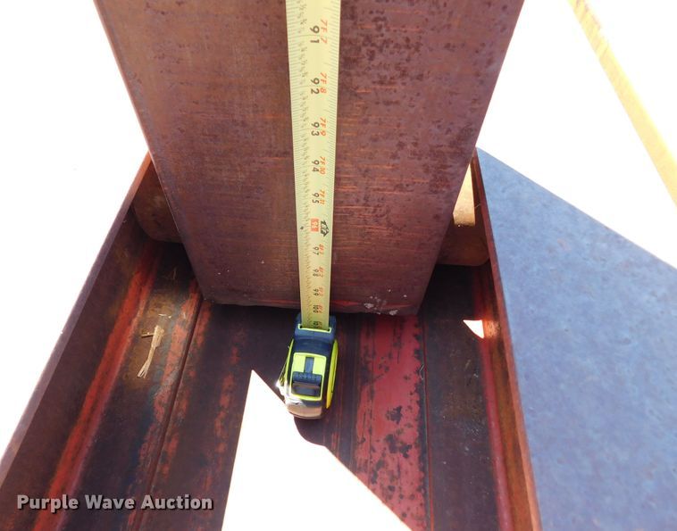 image for item DJ7667 1992 Mountain View Equipment MVE8000  bale stacker