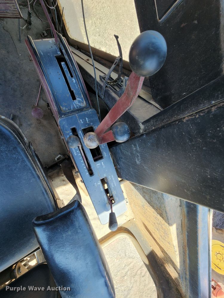 image for item DL6606 Allis Chalmers AC7080  tractor