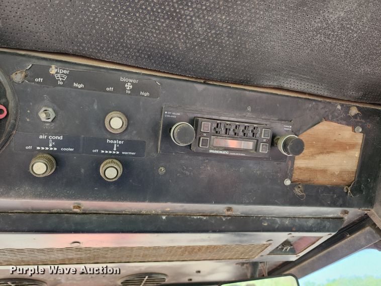 image for item DL6606 Allis Chalmers AC7080  tractor