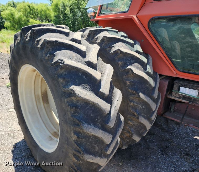 image for item DL6606 Allis Chalmers AC7080  tractor