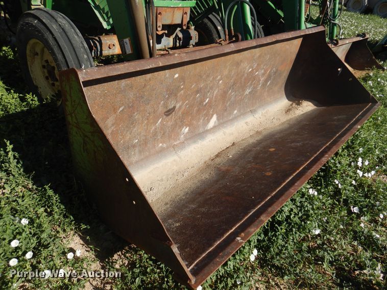 image for item DM5229 John Deere  tractor